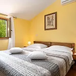 펜션 Casa Gianni 라벡