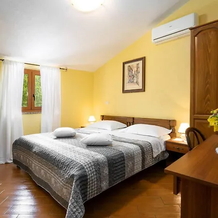 Casa Gianni Vikendica *